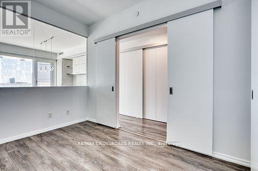 1510 - 197 Yonge Street, Toronto, Ontario  M5B 1M4 - Photo 10 - C12510776