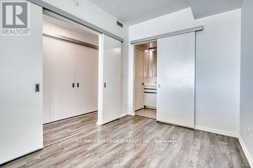 1510 - 197 Yonge Street, Toronto, Ontario  M5B 1M4 - Photo 12 - C12510776