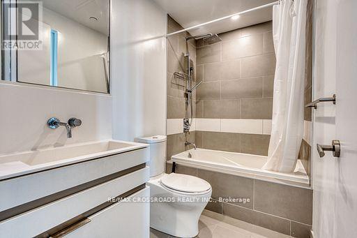 1510 - 197 Yonge Street, Toronto, Ontario  M5B 1M4 - Photo 15 - C12510776