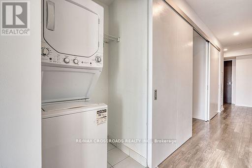 1510 - 197 Yonge Street, Toronto, Ontario  M5B 1M4 - Photo 17 - C12510776