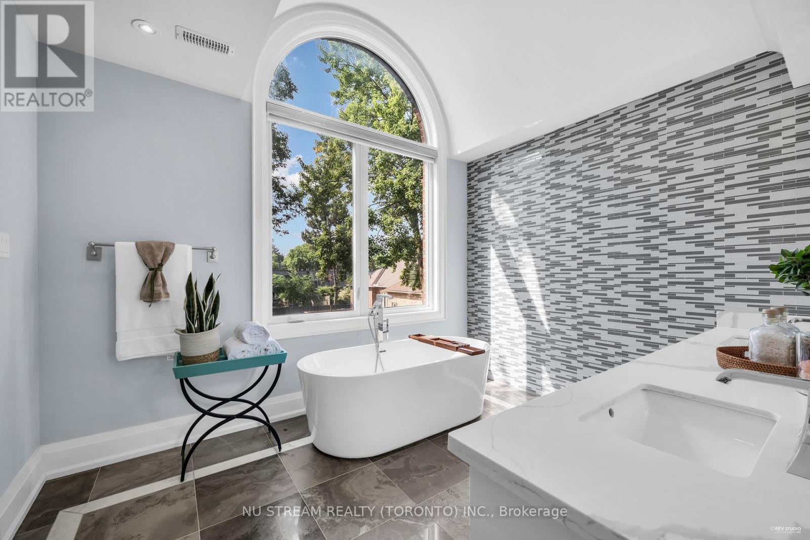 3 Greentree Road, Markham, Ontario  L3R 3A9 - Photo 22 - N12510778