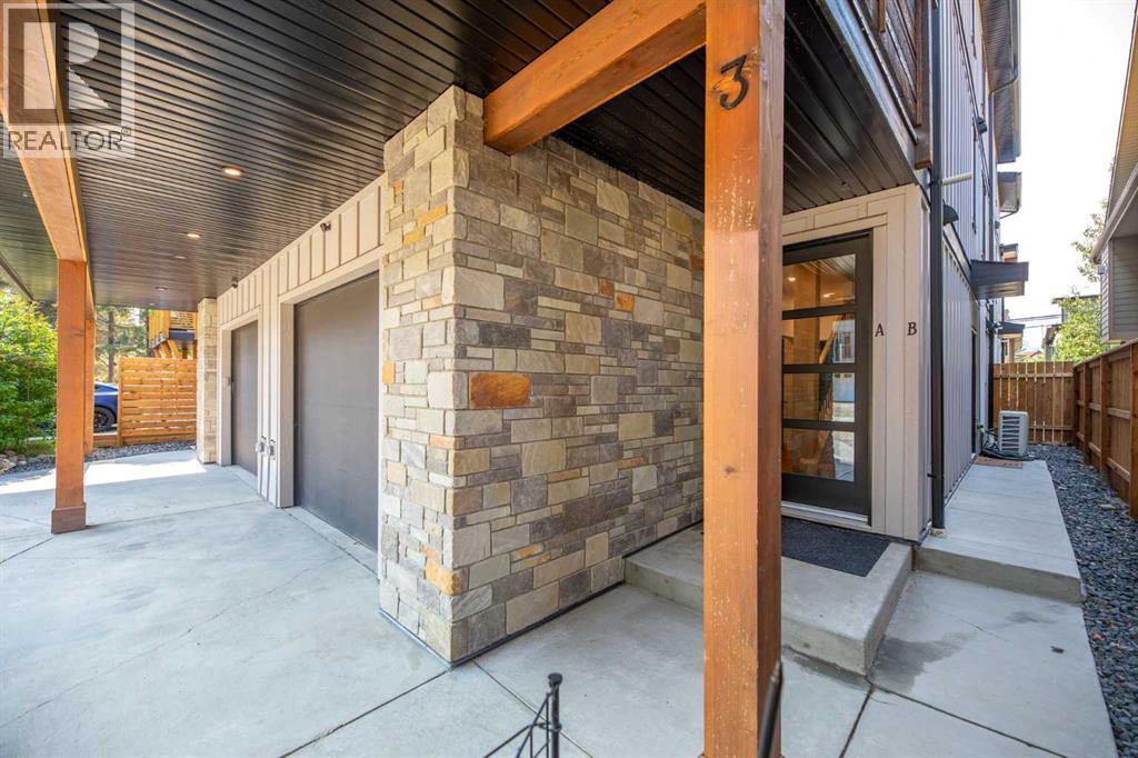 3, 1405 1st Avenue, Canmore, Alberta  T1W 1M5 - Photo 3 - A2253065