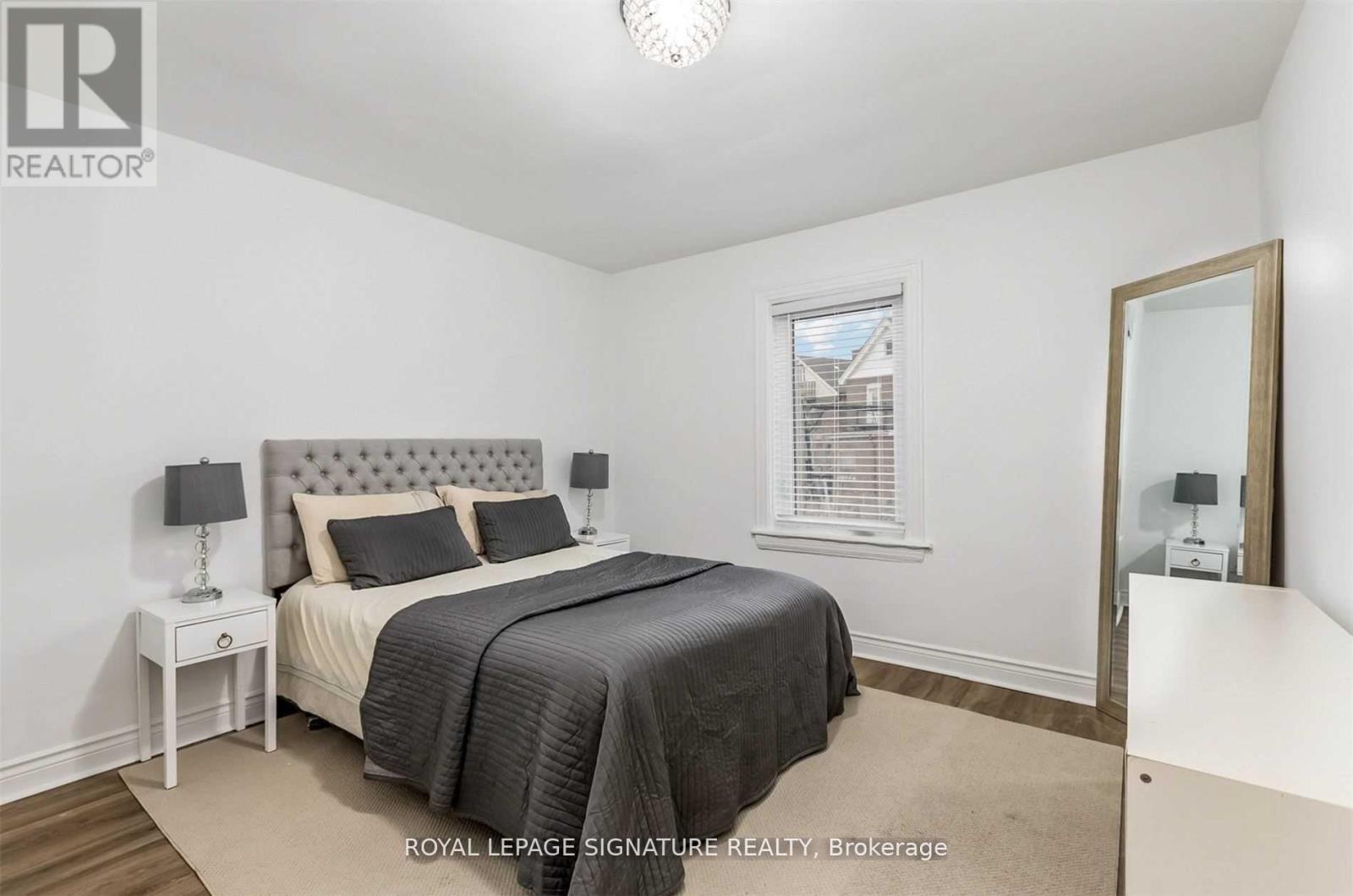 419 Crawford Street, Toronto, Ontario  M6G 3J7 - Photo 12 - C12510822