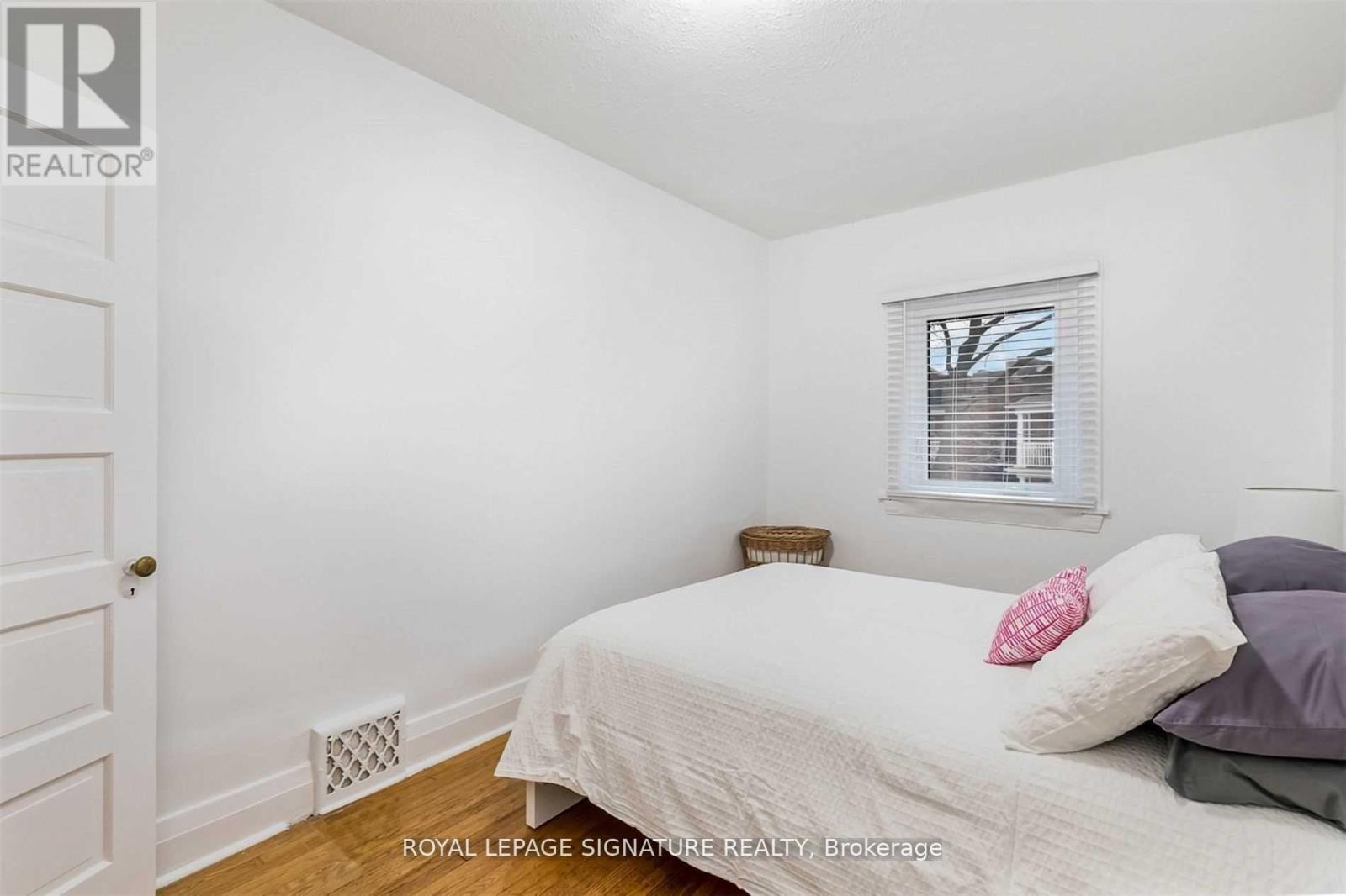 419 Crawford Street, Toronto, Ontario  M6G 3J7 - Photo 14 - C12510822