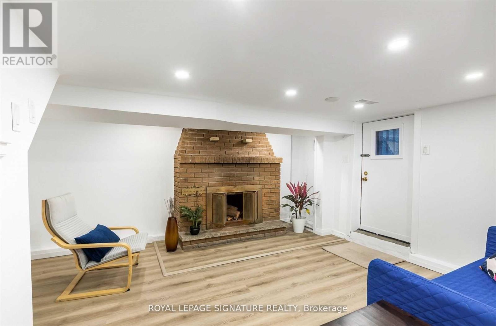 419 Crawford Street, Toronto, Ontario  M6G 3J7 - Photo 17 - C12510822