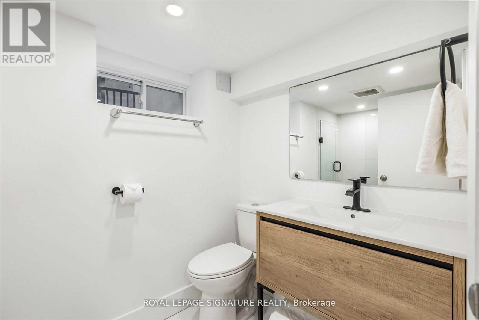 419 Crawford Street, Toronto, Ontario  M6G 3J7 - Photo 20 - C12510822