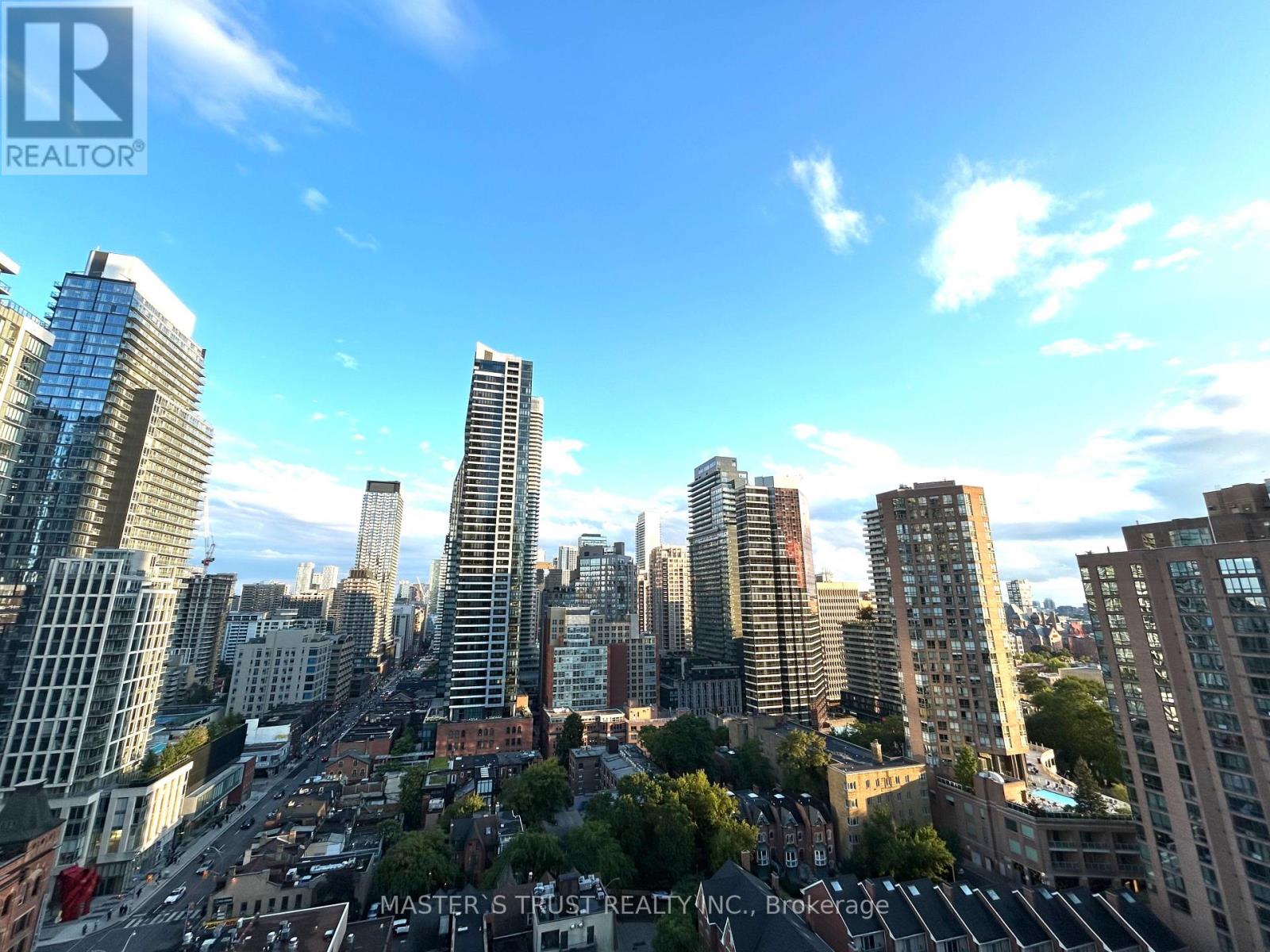 1702 - 75 ST NICHOLAS STREET, Toronto, Ontario