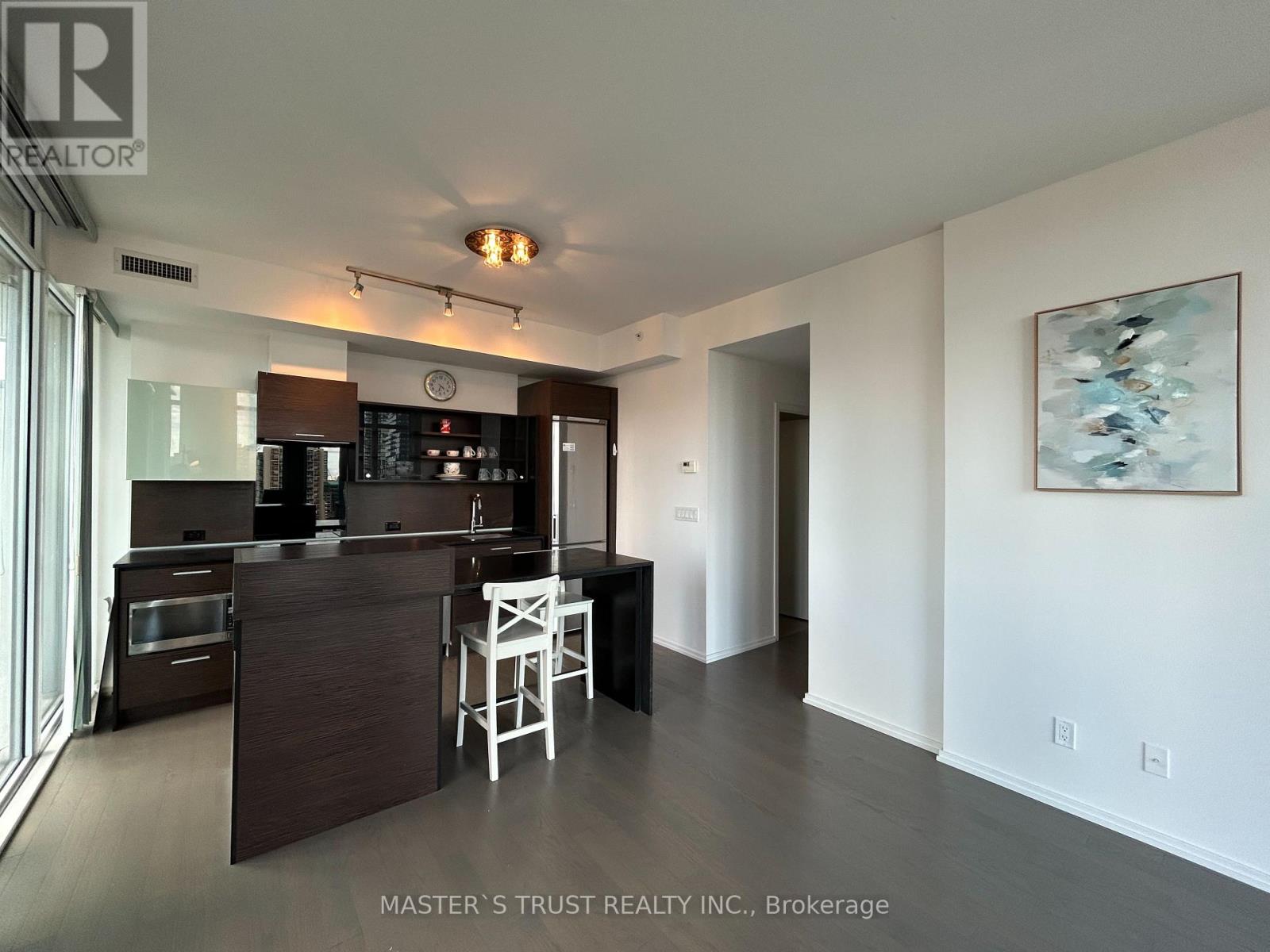 1702 - 75 St Nicholas Street, Toronto, Ontario  M4Y 0A5 - Photo 8 - C12510824