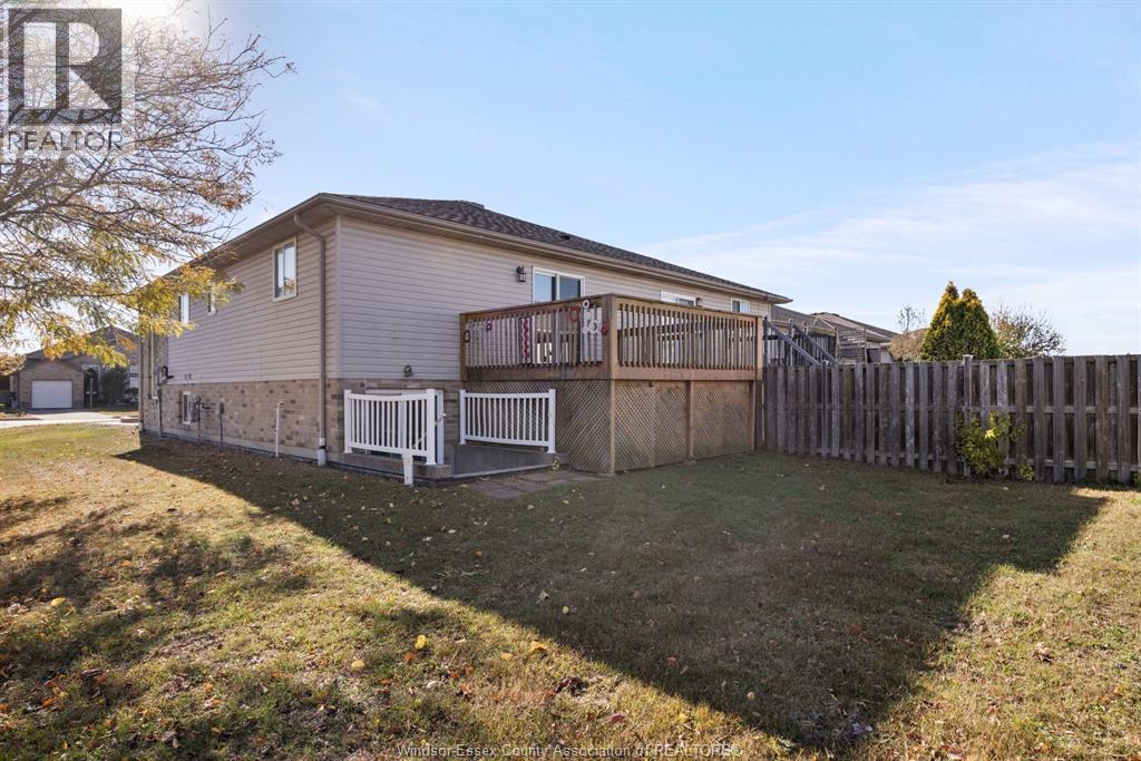 1490 Highnoon, Windsor, Ontario N9G 3B6 - Photo 26 - 25028028