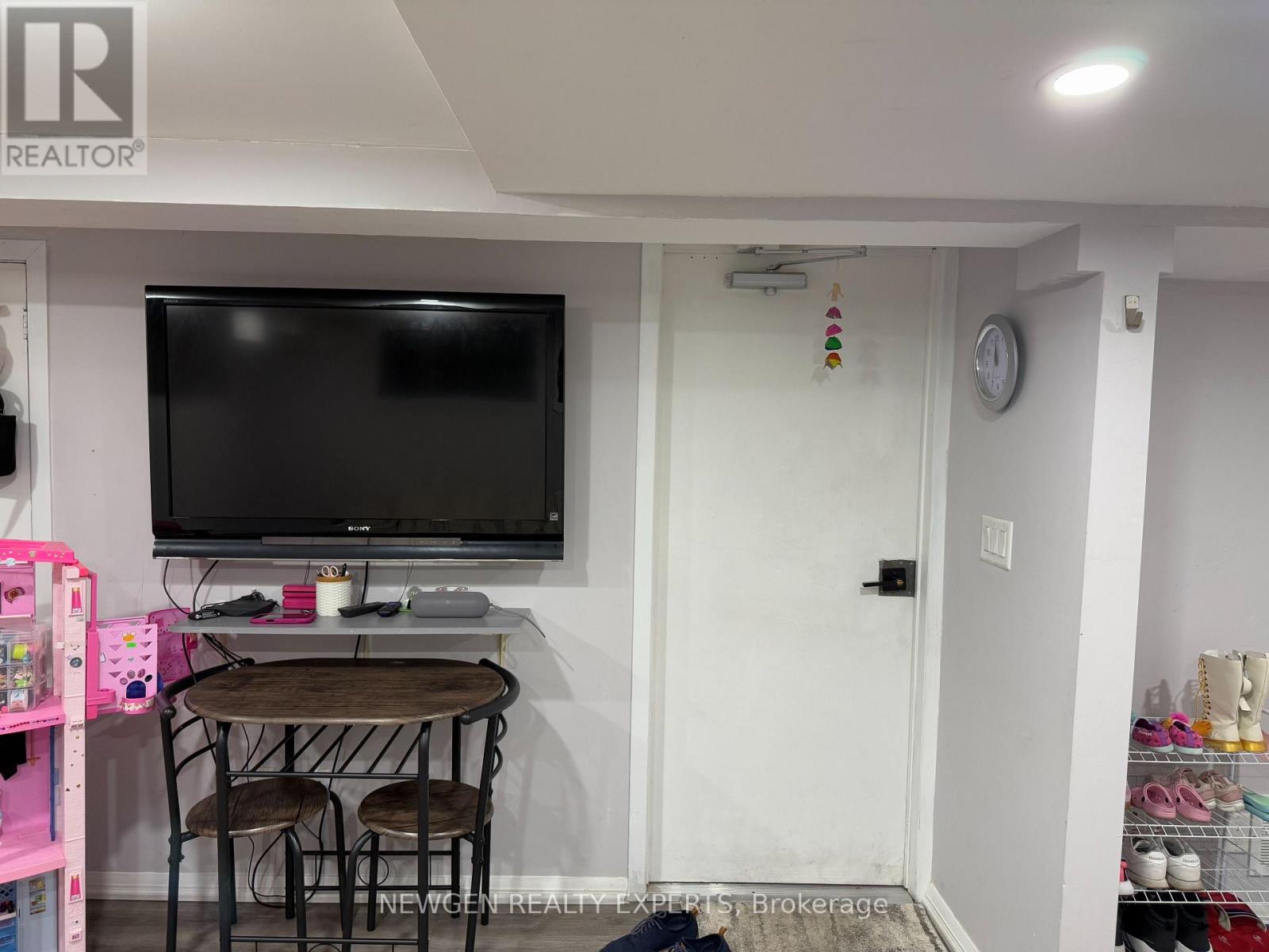 Bsmnt - 66 Mcdonald Avenue, Toronto, Ontario  M1L 3Y8 - Photo 15 - E12510794