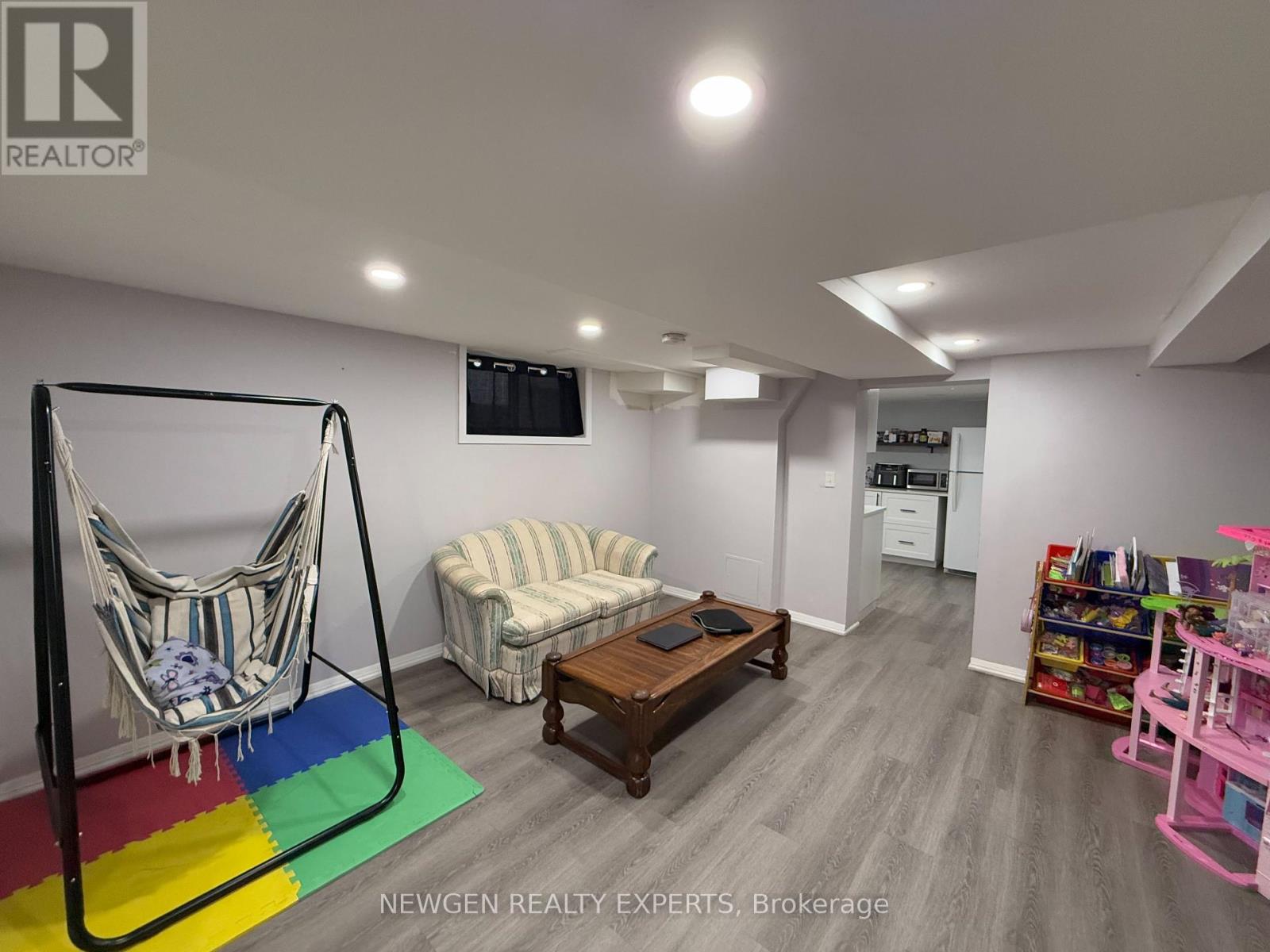 Bsmnt - 66 Mcdonald Avenue, Toronto, Ontario  M1L 3Y8 - Photo 5 - E12510794