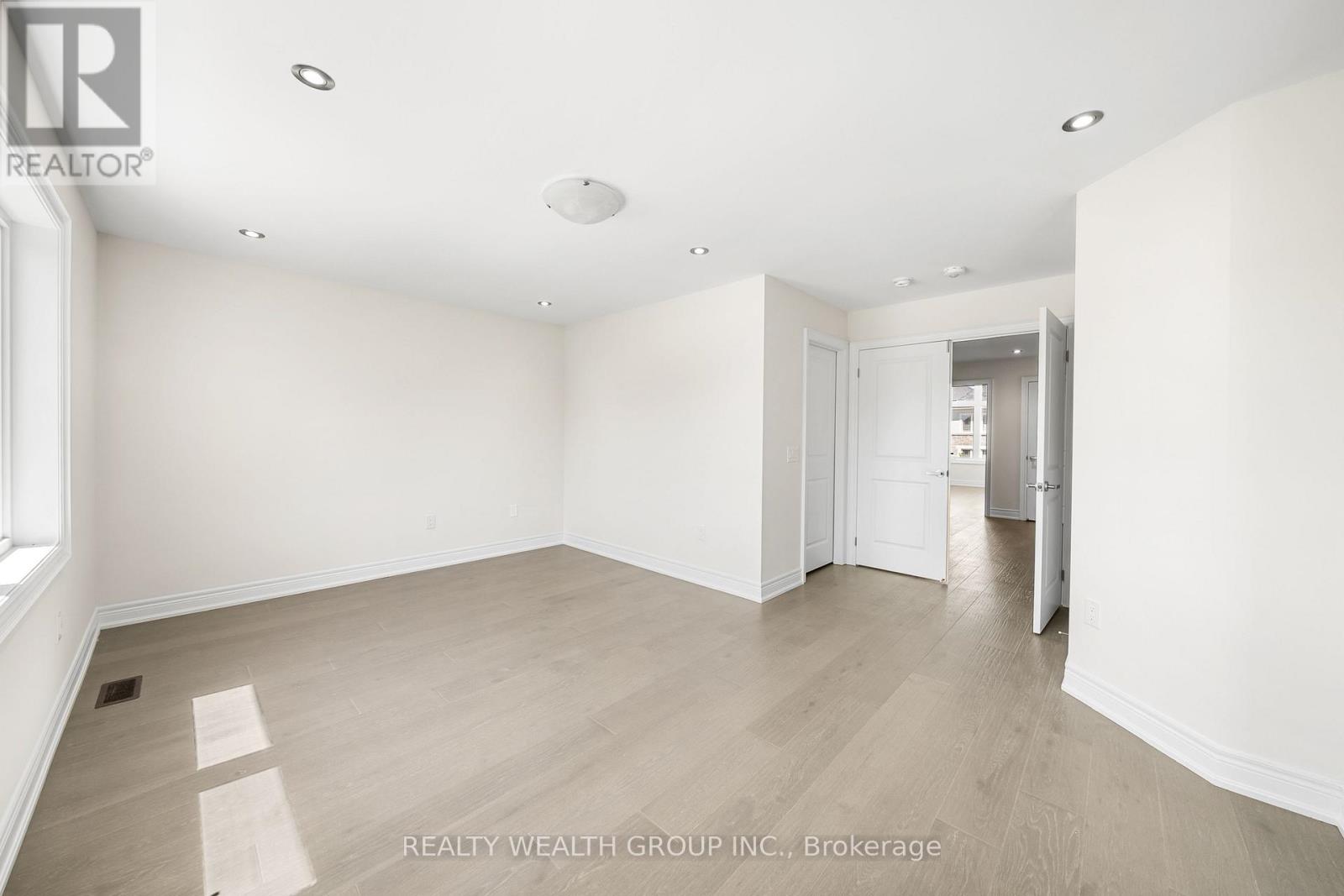 261 Seaview Heights, East Gwillimbury, Ontario  L9N 0Z1 - Photo 39 - N12510820