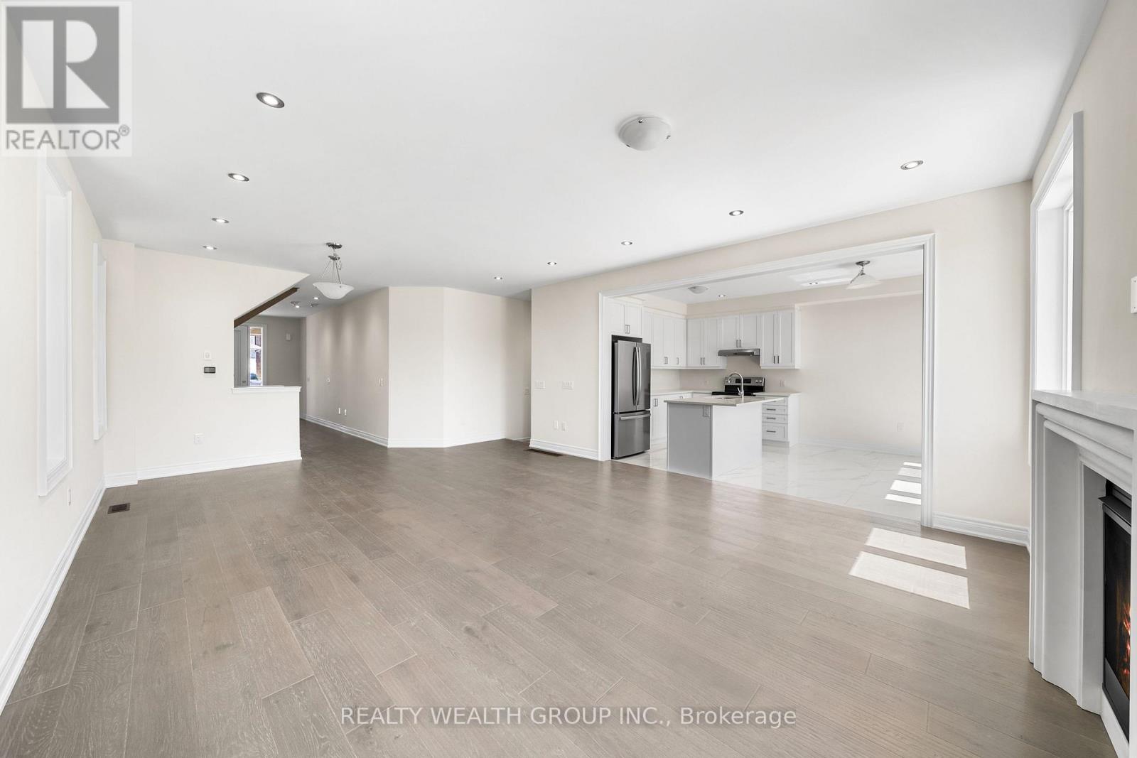 261 Seaview Heights, East Gwillimbury, Ontario  L9N 0Z1 - Photo 9 - N12510820