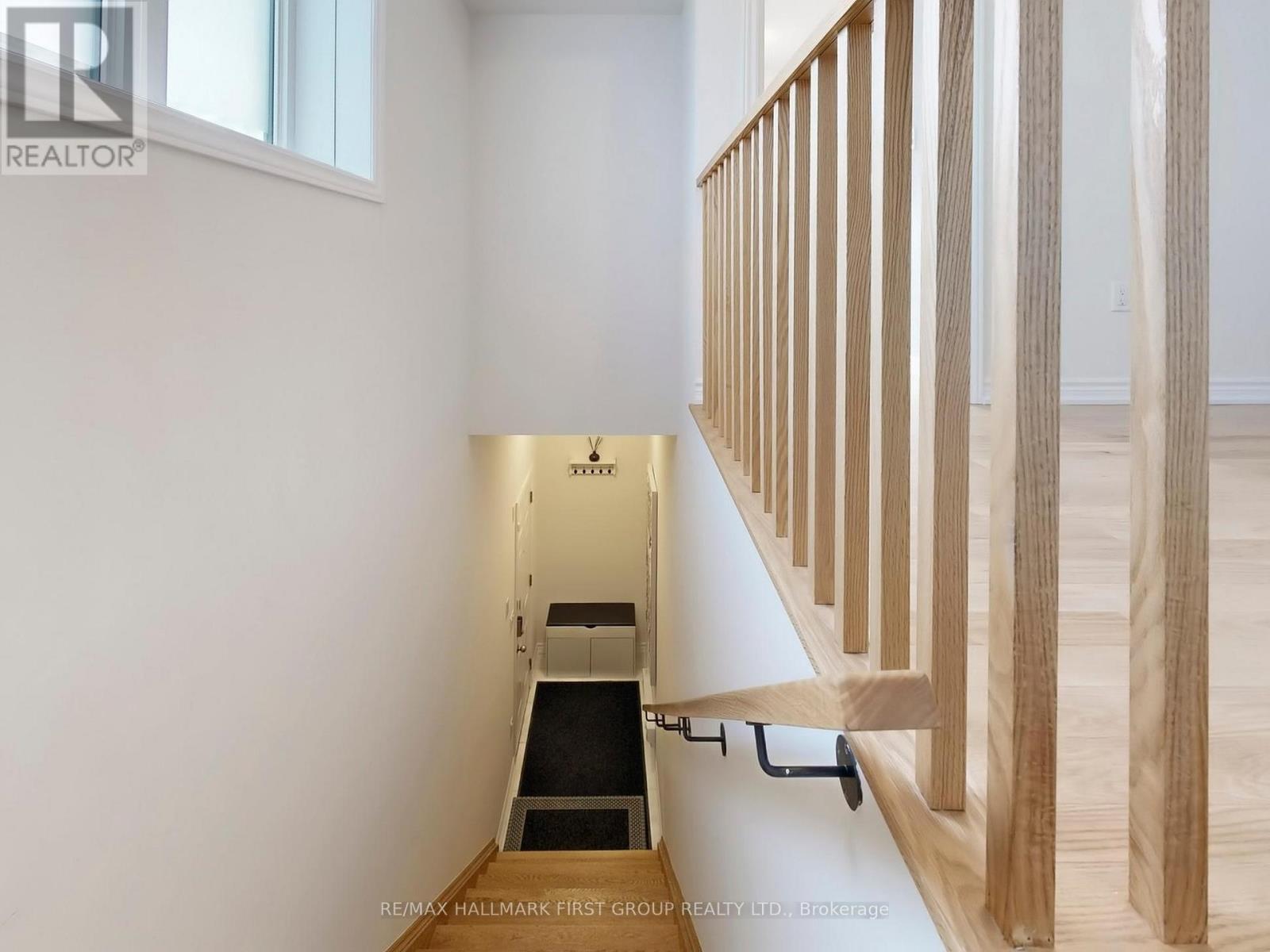 18 Ludlow Drive, Barrie, Ontario  L9J 0L8 - Photo 22 - S12510806