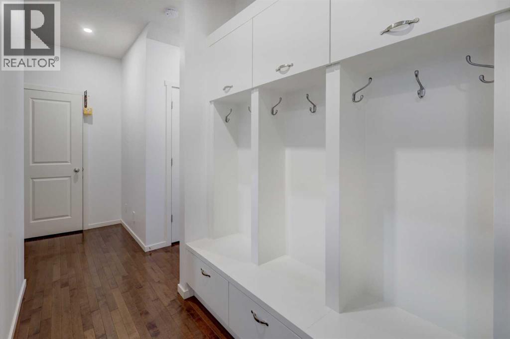 20 Nolancrest Green Nw, Calgary, Alberta  T3R 0V7 - Photo 4 - A2262824