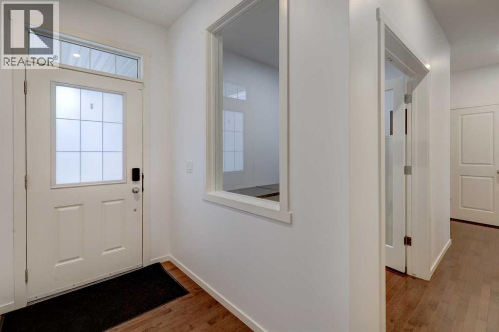 20 Nolancrest Green Nw, Calgary, Alberta  T3R 0V7 - Photo 3 - A2262824