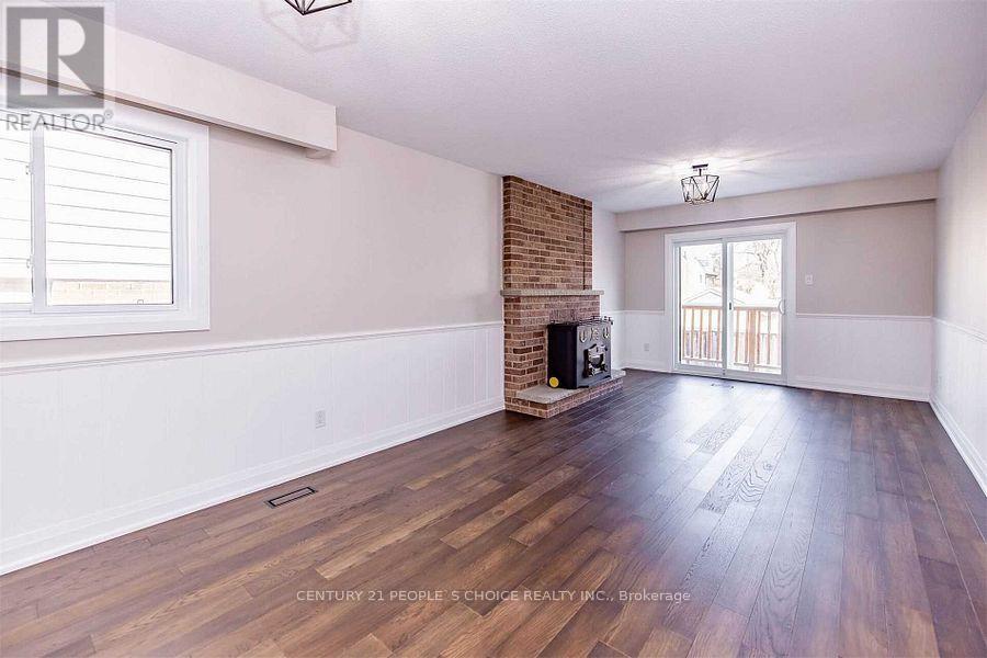 4194 Tea Garden Circle, Mississauga, Ontario  L5B 2W8 - Photo 5 - W12510812