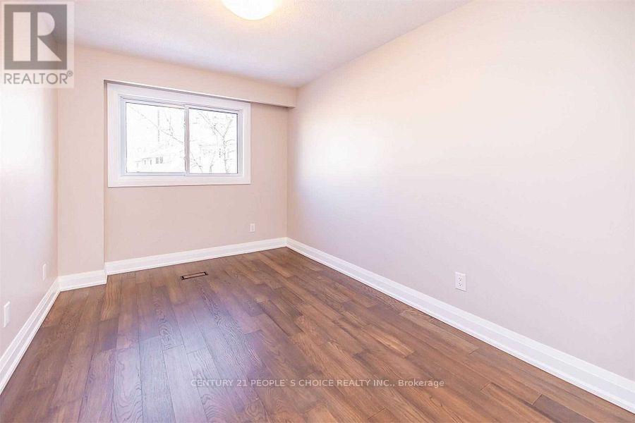 4194 Tea Garden Circle, Mississauga, Ontario  L5B 2W8 - Photo 7 - W12510812