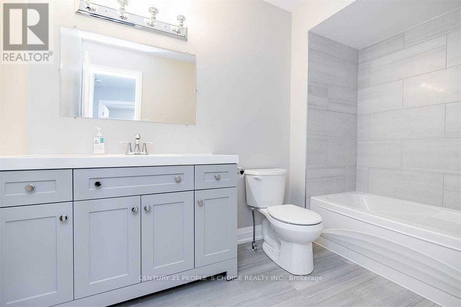 4194 Tea Garden Circle, Mississauga, Ontario  L5B 2W8 - Photo 9 - W12510812