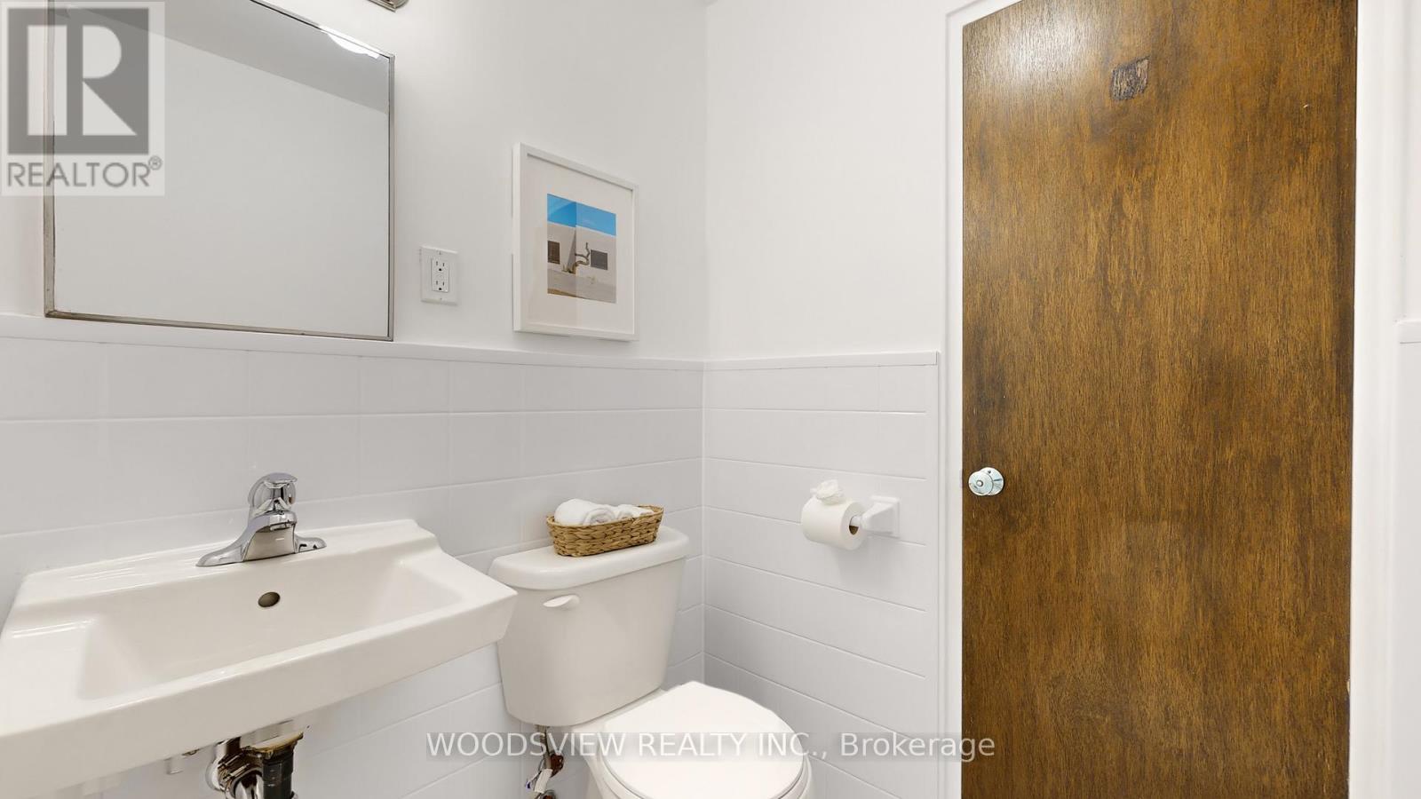 9 - 554 Harvie Avenue, Toronto, Ontario  M6E 4M1 - Photo 10 - W12510814