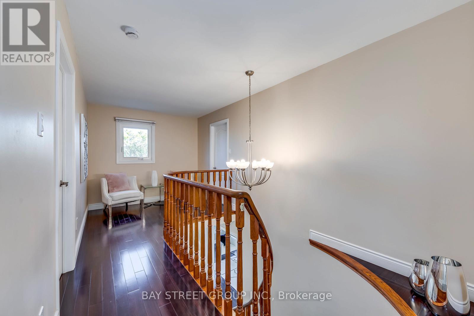 336 Wendron Crescent, Mississauga, Ontario  L5R 3H4 - Photo 25 - W12510826