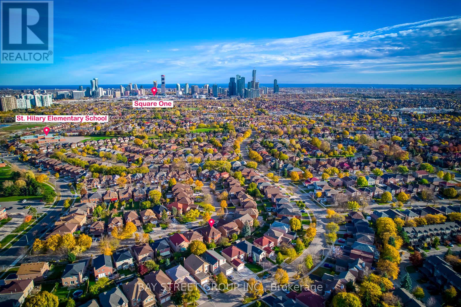 336 Wendron Crescent, Mississauga, Ontario  L5R 3H4 - Photo 3 - W12510826