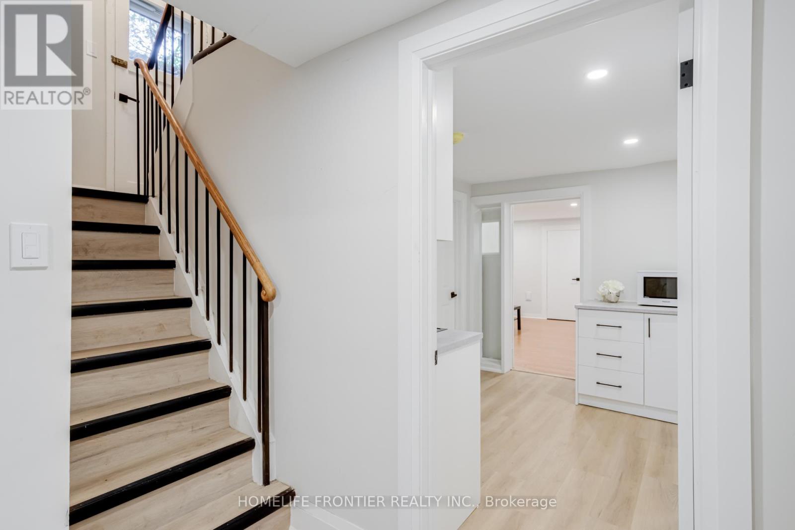 208 Betty Ann Drive, Toronto, Ontario  M2R 1A7 - Photo 26 - C12510828