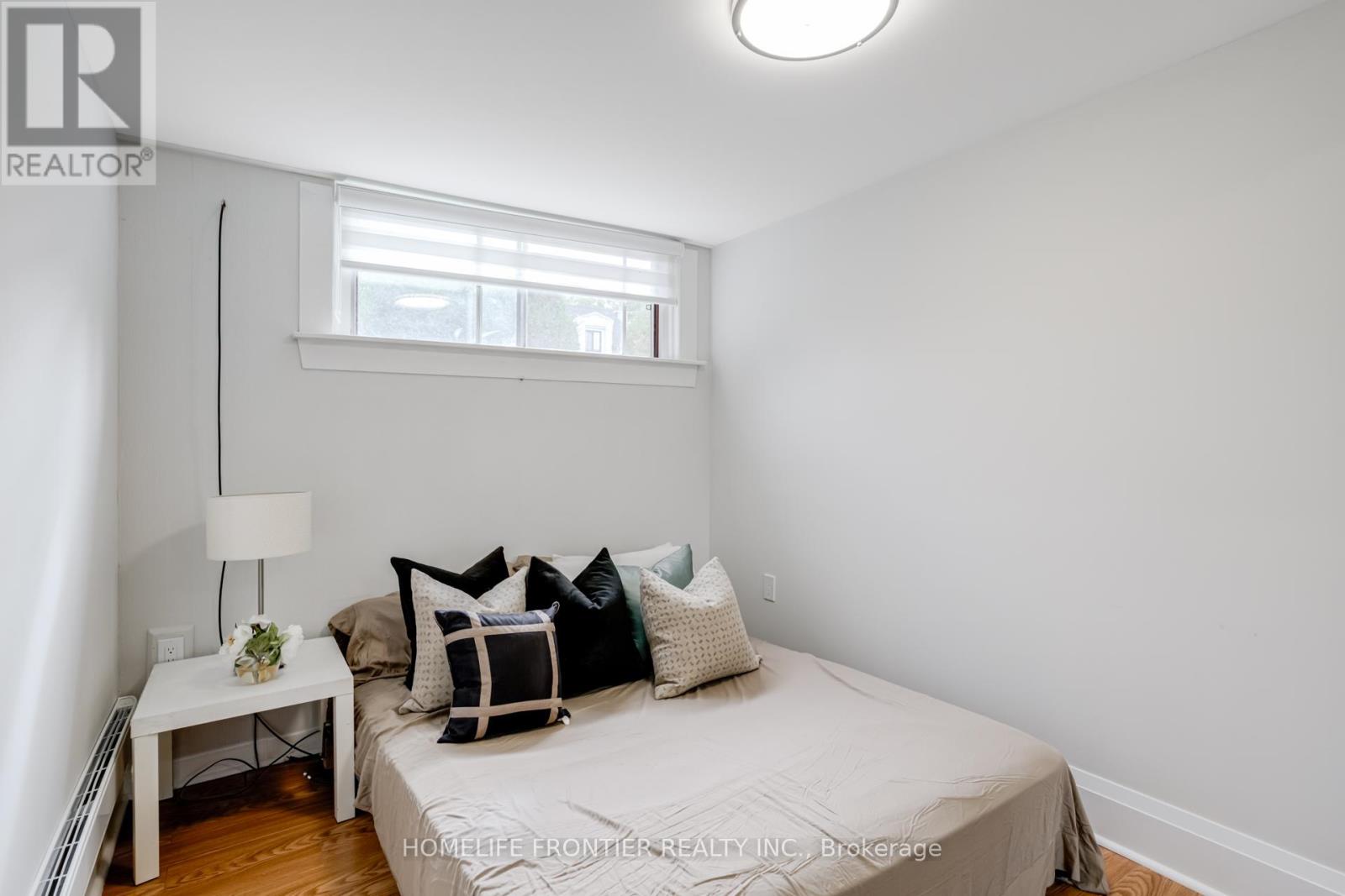 208 Betty Ann Drive, Toronto, Ontario  M2R 1A7 - Photo 32 - C12510828