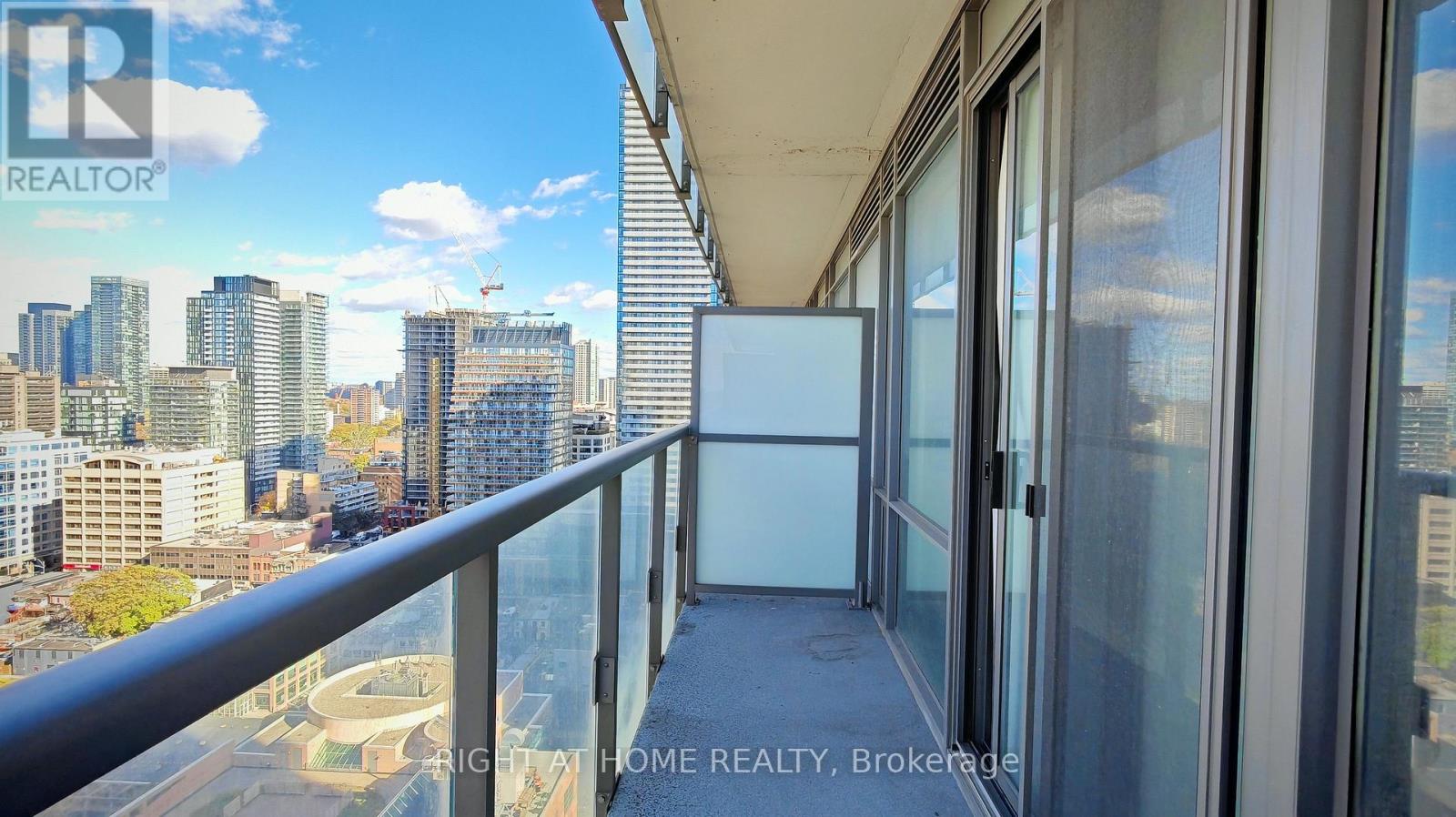 2305 - 37 Grosvenor Street, Toronto, Ontario  M4Y 3G5 - Photo 8 - C12510852