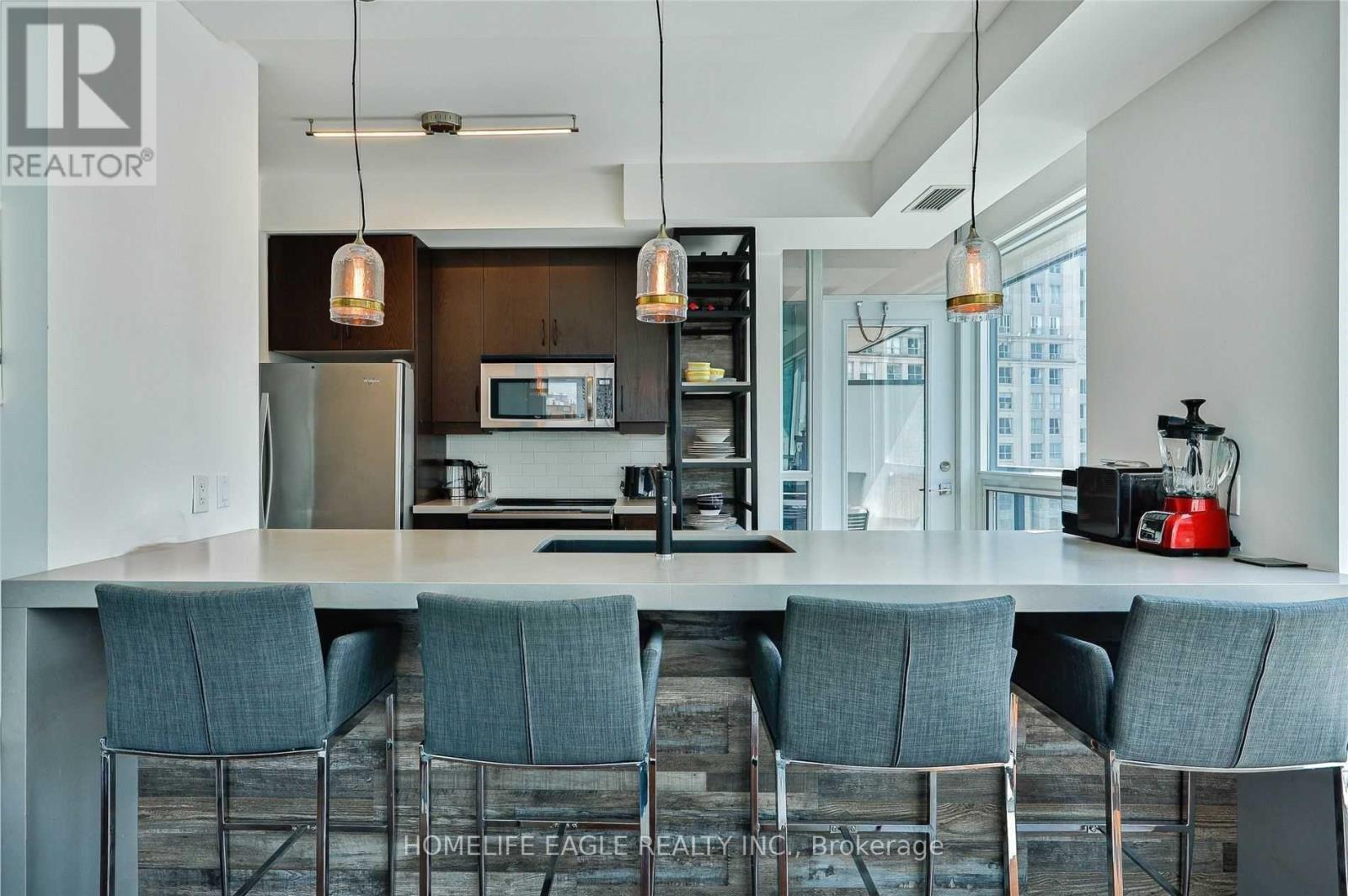 2407 - 1 Scott Street, Toronto, Ontario  M5E 1A1 - Photo 8 - C12510860