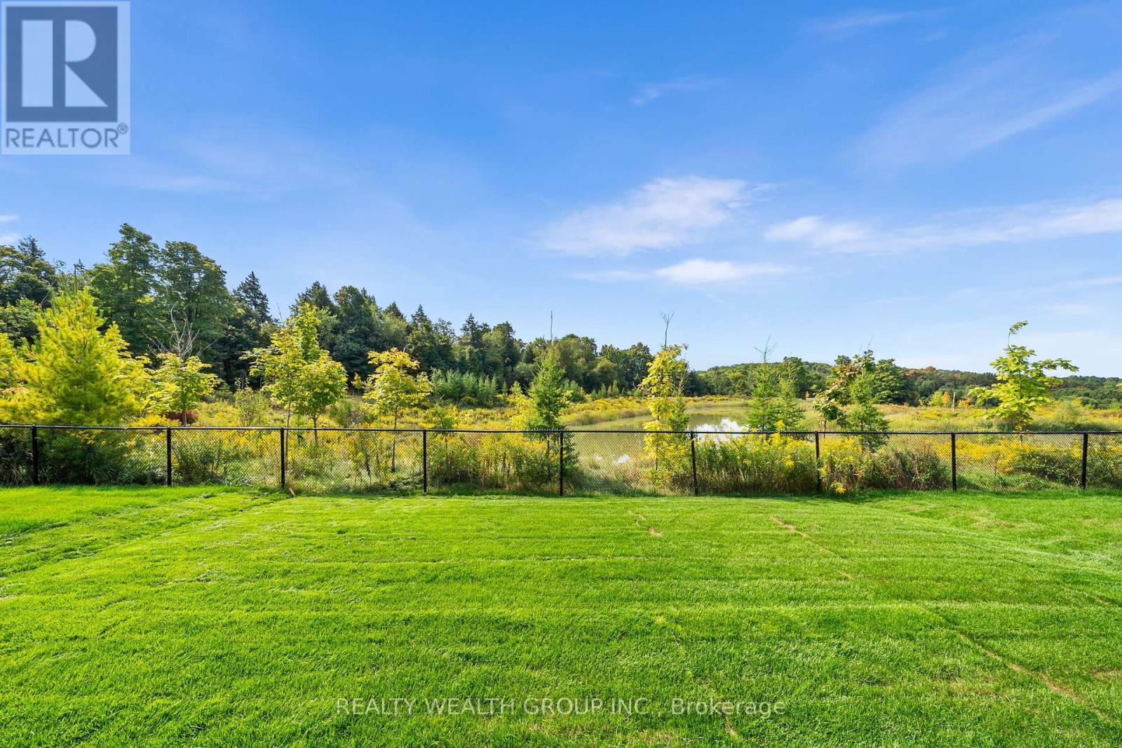 261 Seaview Heights S, East Gwillimbury, Ontario  L0G 1R0 - Photo 21 - N12510838