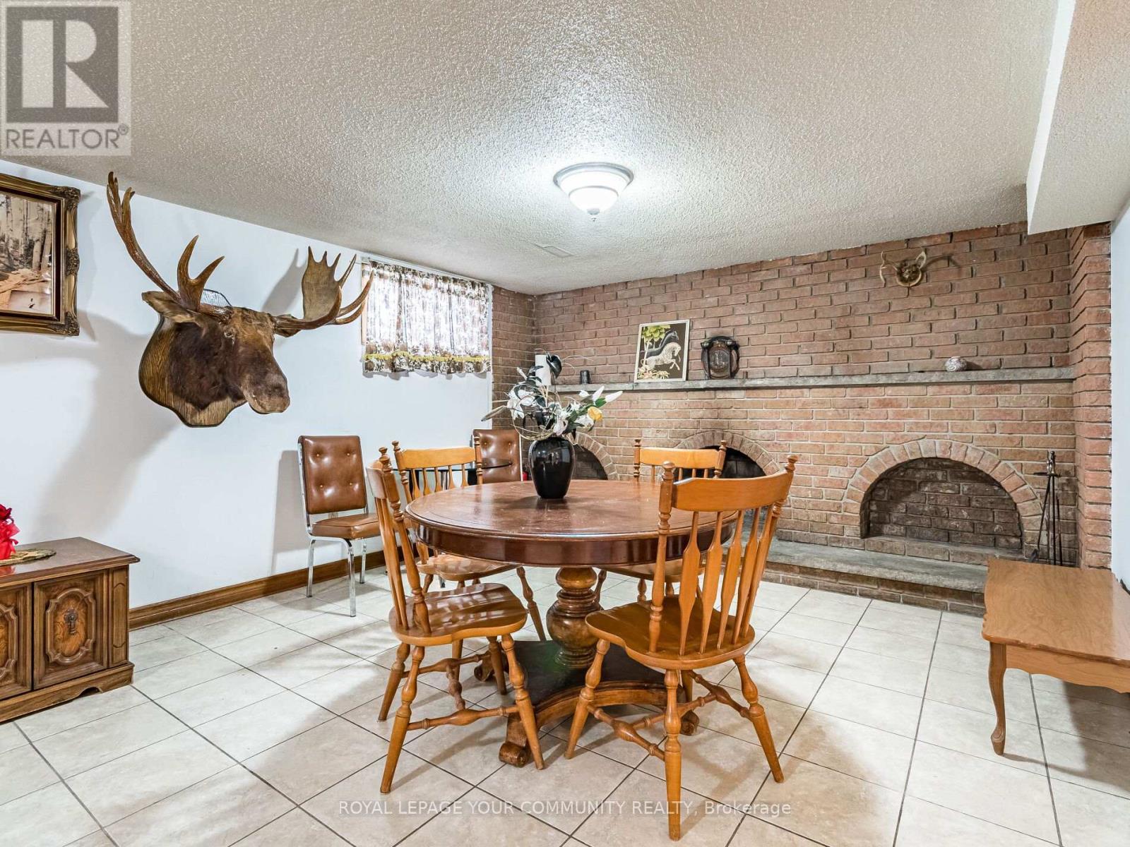 126 Spruce Avenue, Richmond Hill, Ontario  L4C 6W1 - Photo 13 - N12510840