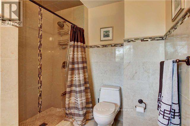 21 Kersey Crescent, Richmond Hill, Ontario  L4C 3W2 - Photo 16 - N12510844