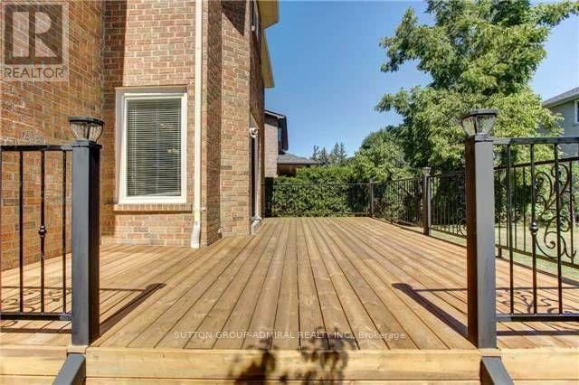 21 Kersey Crescent, Richmond Hill, Ontario  L4C 3W2 - Photo 18 - N12510844