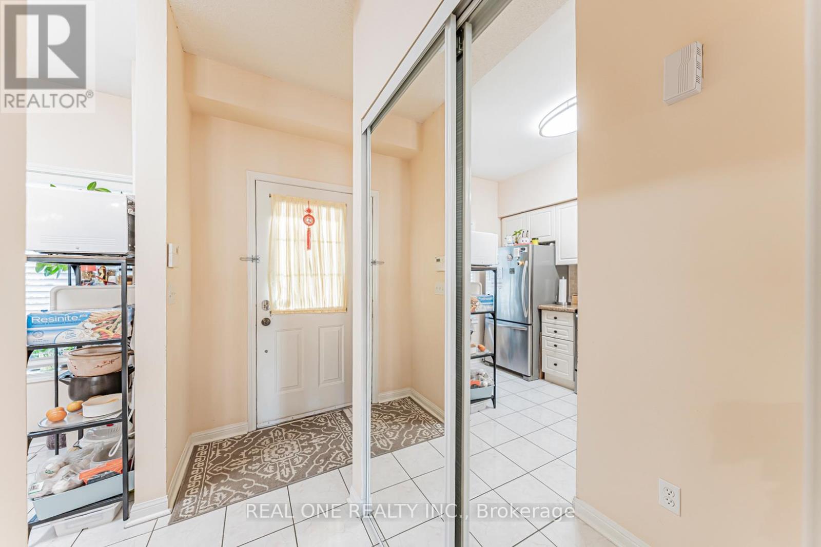 5 - 8 St Moritz Way, Markham, Ontario  L3R 4E8 - Photo 7 - N12510858