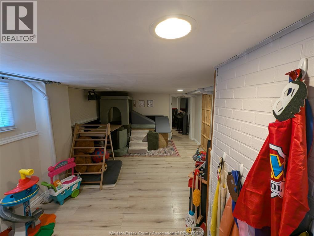 1958 Tourngeau Road, Windsor, Ontario N8W 4N3 - Photo 38 - 25027900