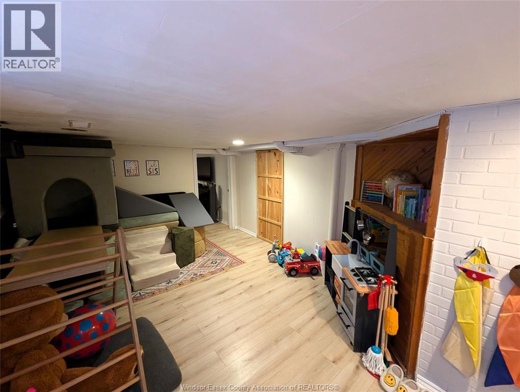 1958 Tourngeau Road, Windsor, Ontario N8W 4N3 - Photo 39 - 25027900