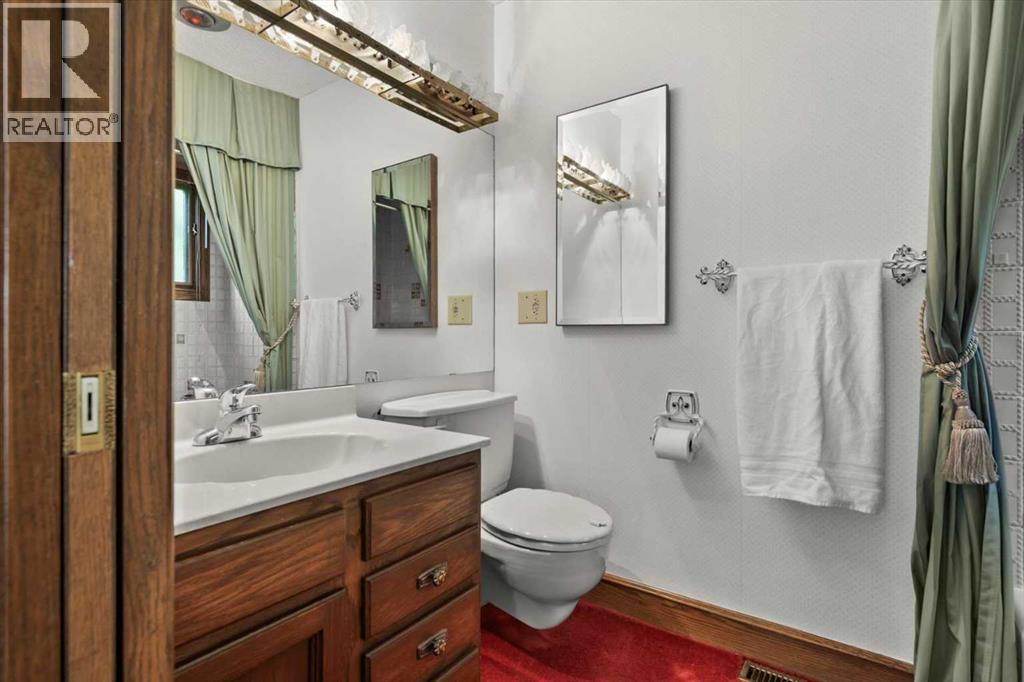 1521 92 Avenue Sw, Calgary, Alberta  T2V 5C9 - Photo 23 - A2254948