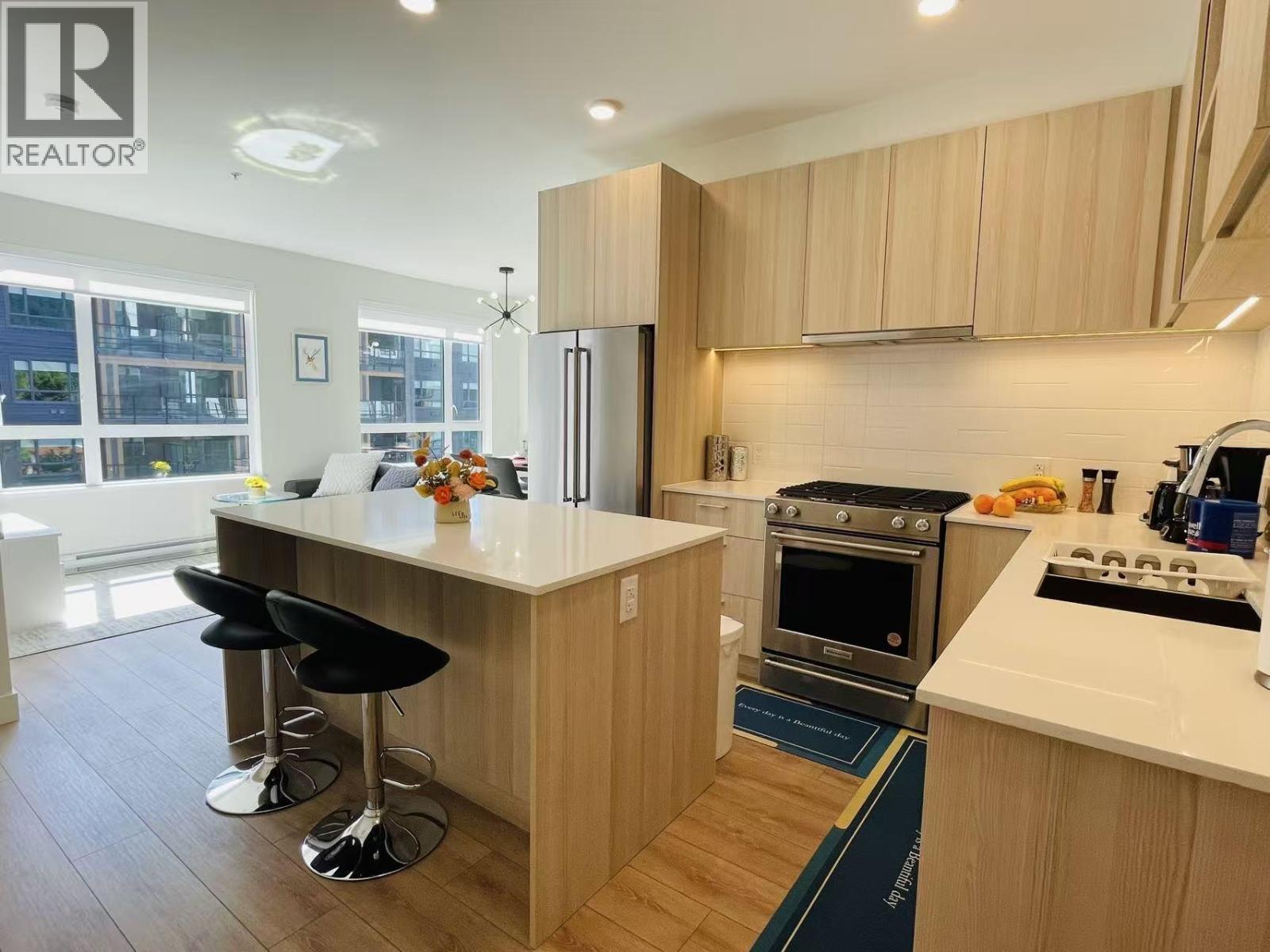 305 741 Anskar Court, Coquitlam, British Columbia  V3J 0N3 - Photo 11 - R3064921