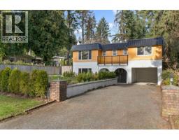 2518 SWINBURNE AVENUE, North Vancouver, British Columbia