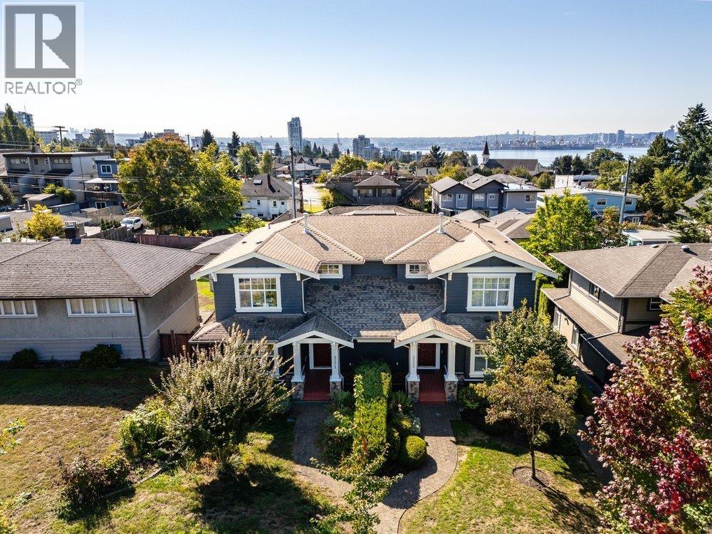 331 W 14TH STREET, North Vancouver, British Columbia