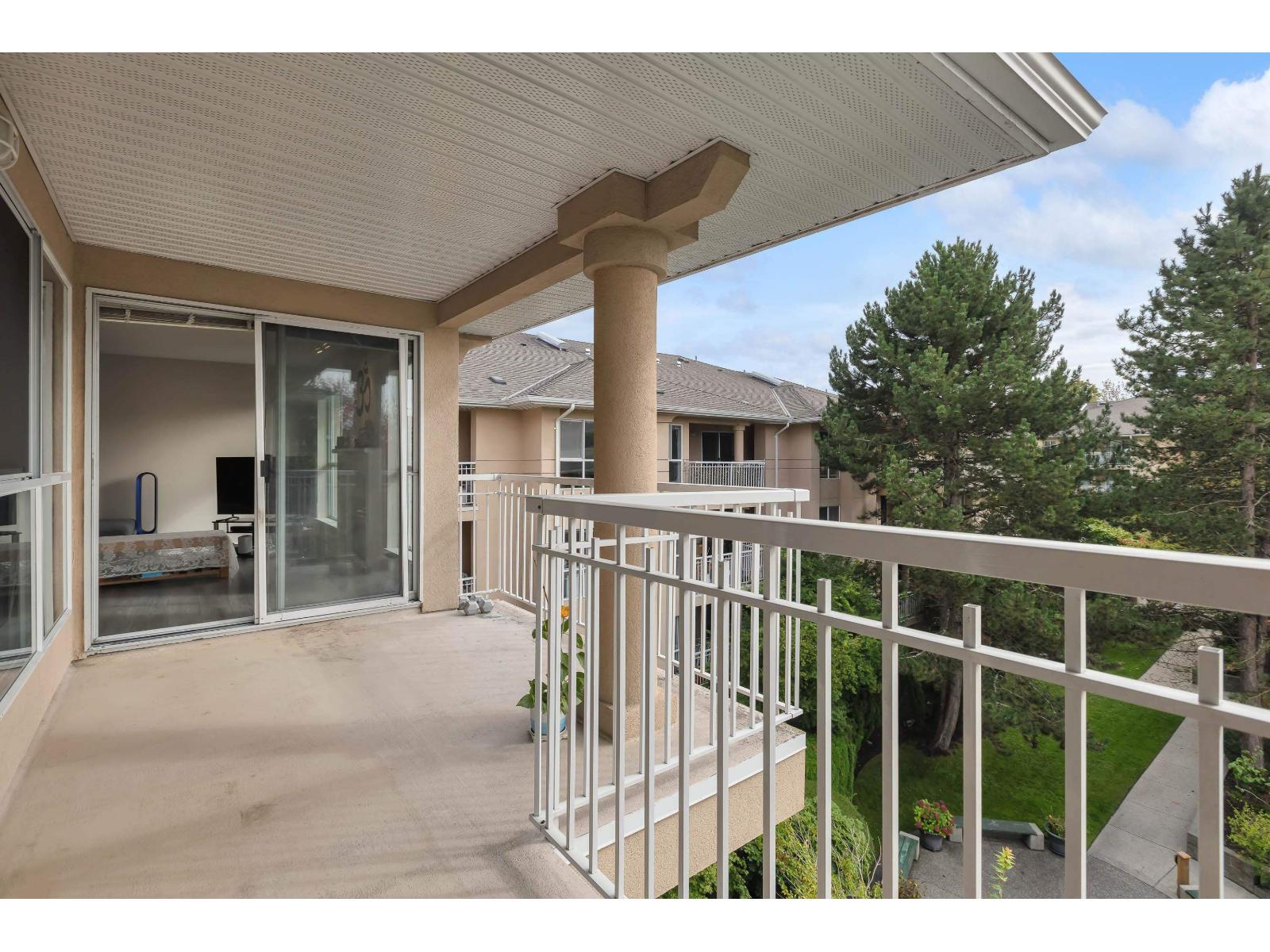 401 13733 74 Avenue, Surrey, British Columbia V3W 1B8 - Photo 17 - R3060098