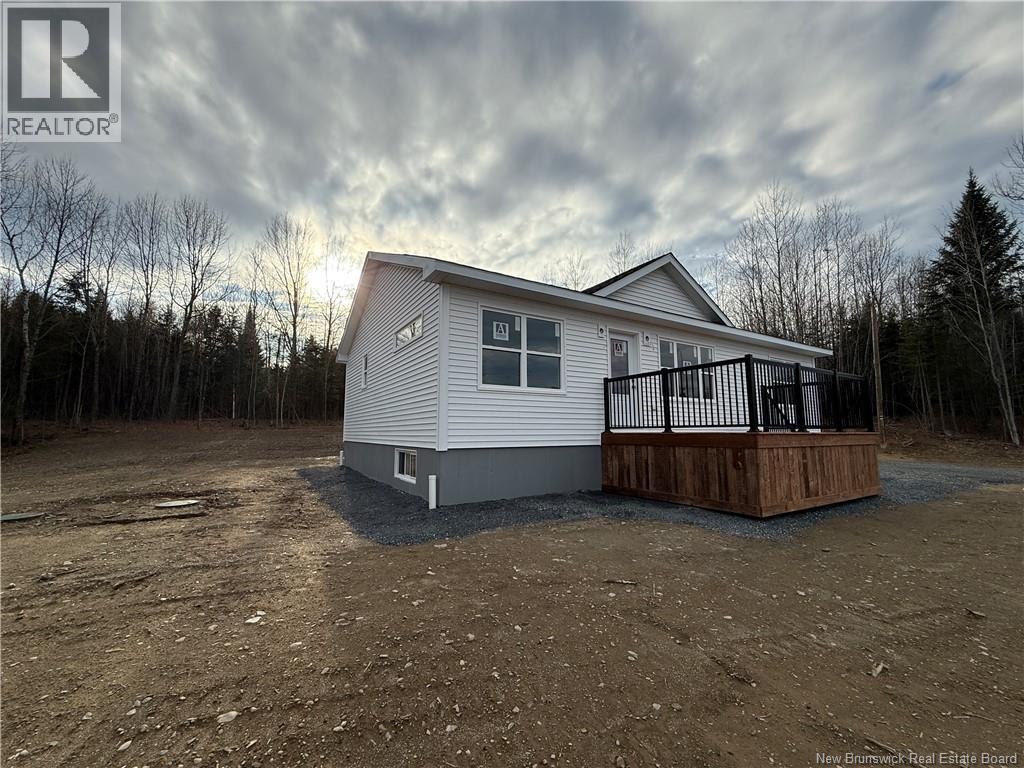 11 Clearview Court, Nackawic, New Brunswick  E6G 0B6 - Photo 3 - NB119820