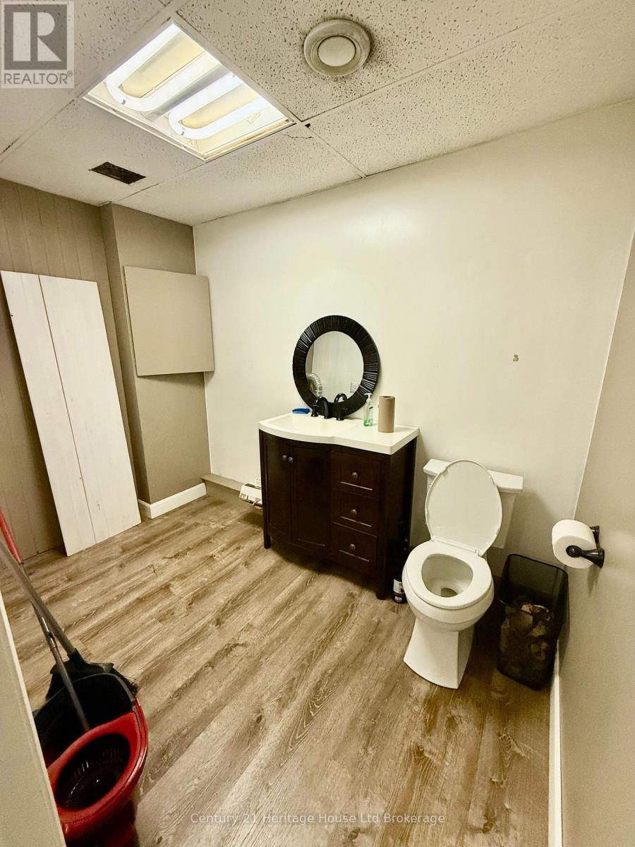 1 - 1033 Pattulo Avenue, Woodstock, Ontario N4V 1C8 - Photo 13 - X12466659