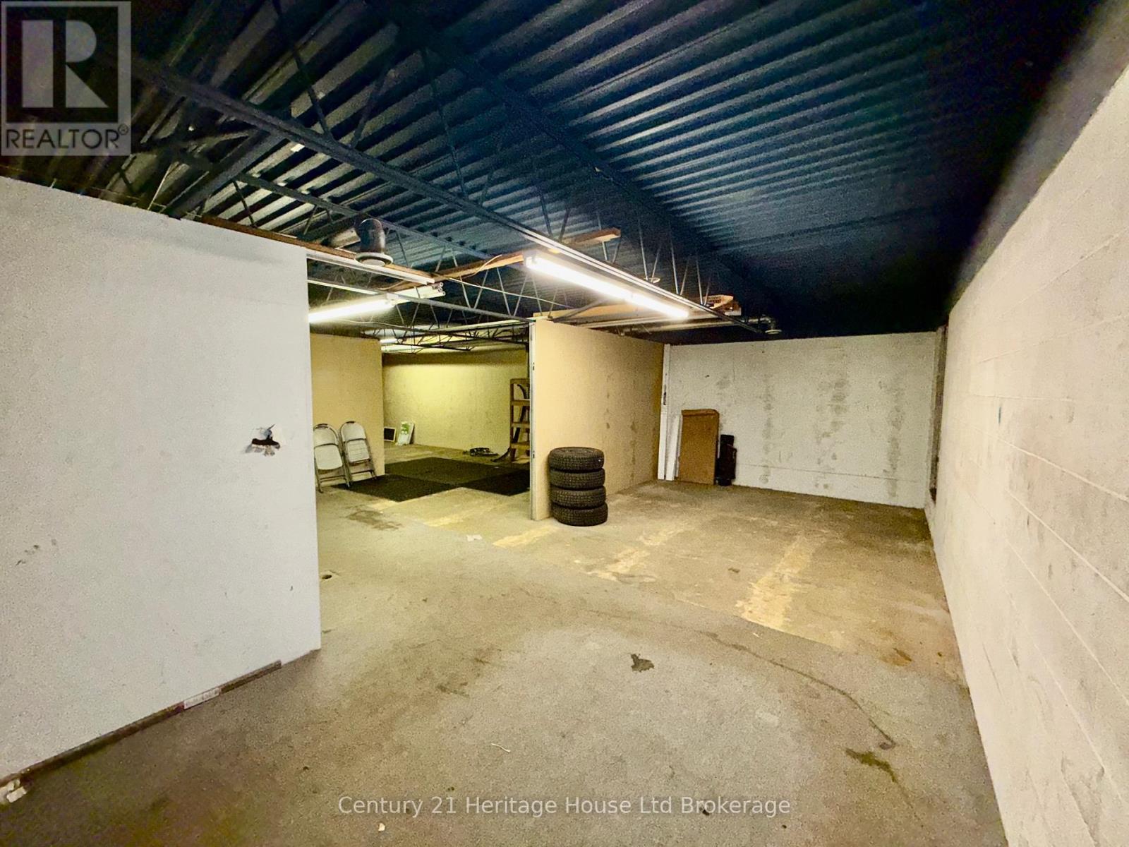 1 - 1033 Pattulo Avenue, Woodstock, Ontario N4V 1C8 - Photo 14 - X12466659