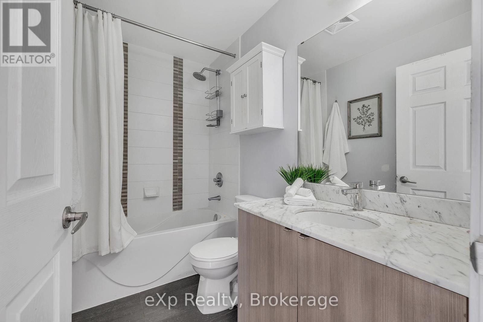 3105 - 4099 Brickstone Mews, Mississauga, Ontario  L5B 0G2 - Photo 11 - W12510950