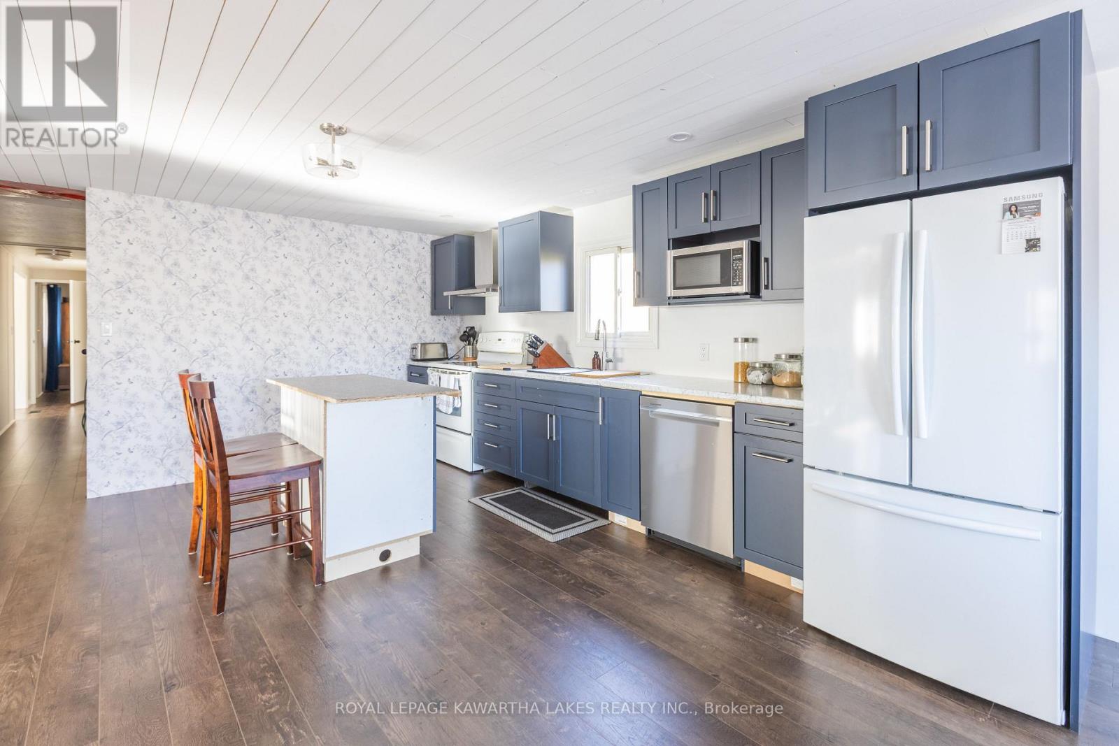 18 Hill Street, Kawartha Lakes, Ontario K9V 0H5 - Photo 16 - X12510914