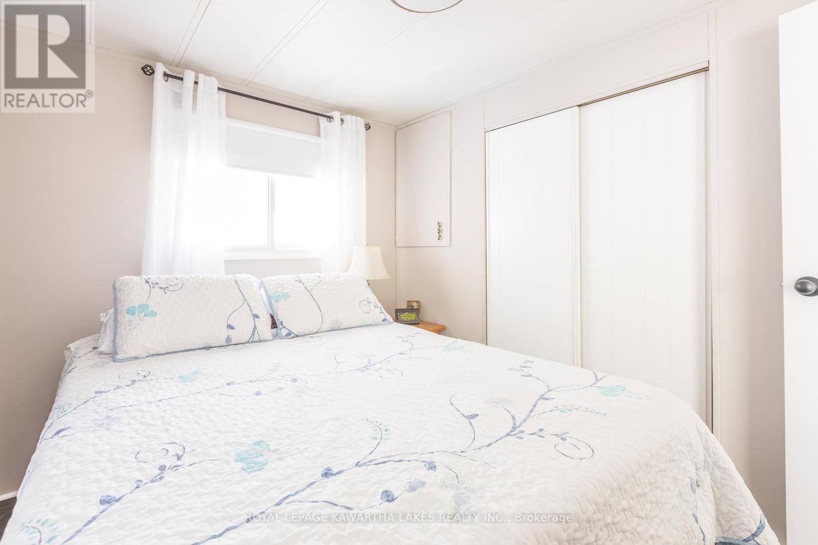 18 Hill Street, Kawartha Lakes, Ontario K9V 0H5 - Photo 25 - X12510914