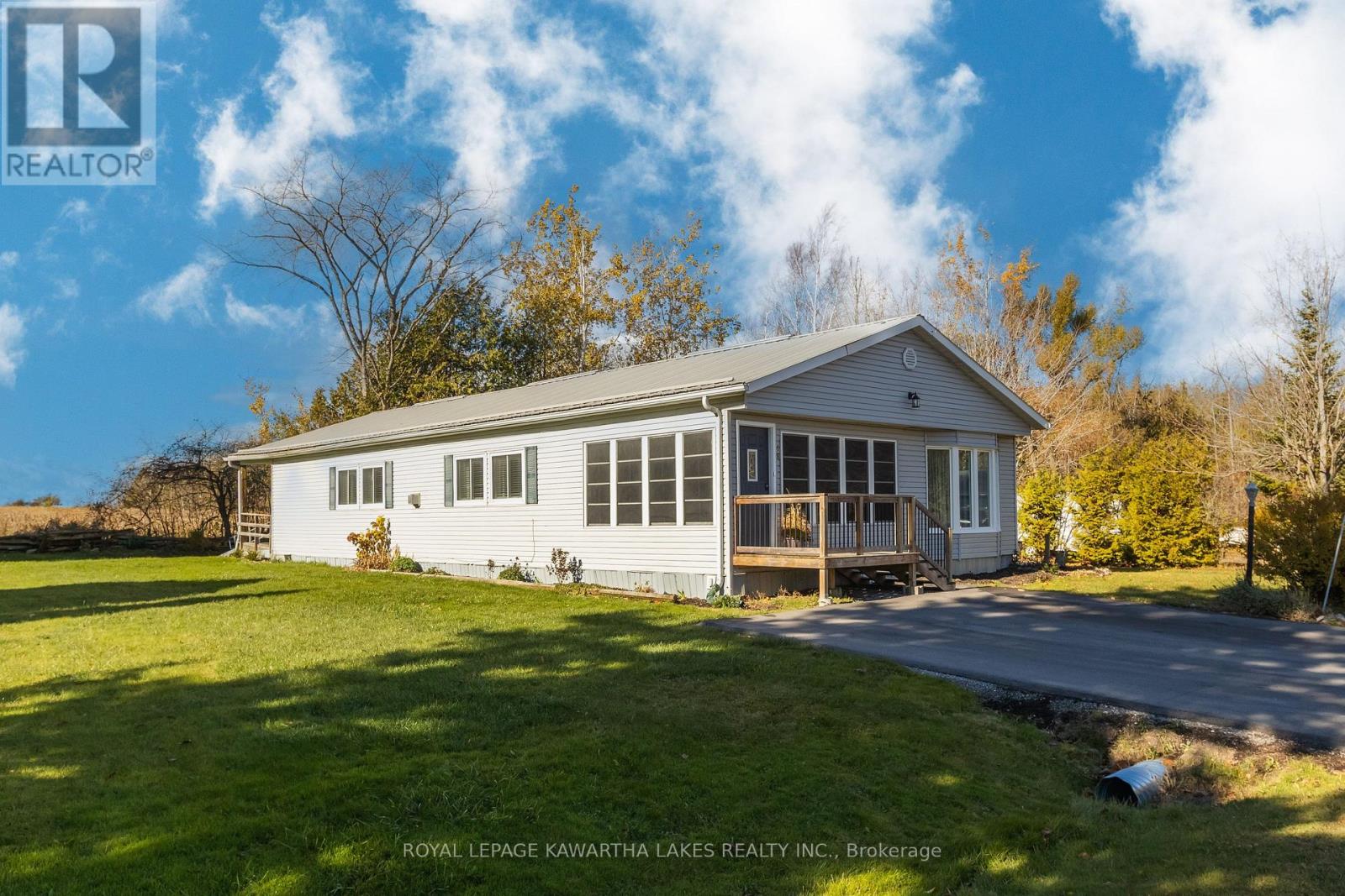 18 Hill Street, Kawartha Lakes, Ontario K9V 0H5 - Photo 3 - X12510914