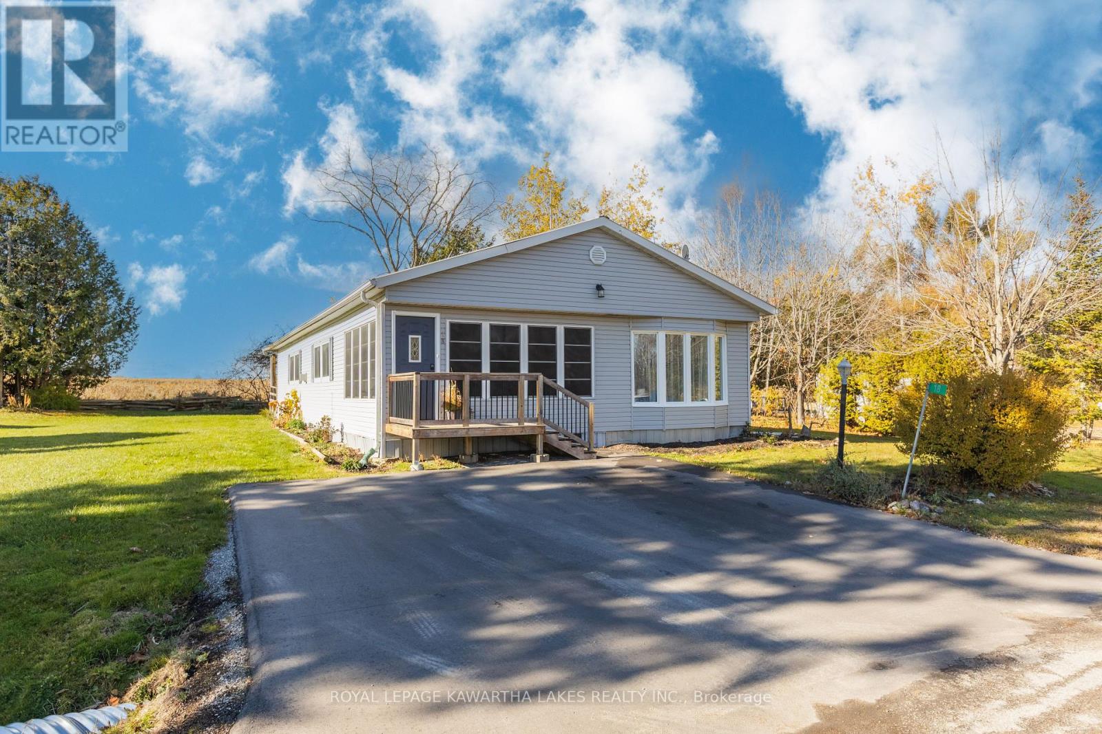 18 Hill Street, Kawartha Lakes, Ontario K9V 0H5 - Photo 4 - X12510914